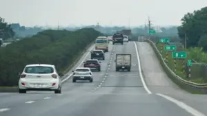 Thế nào là vượt ẩu trên cao tốc?