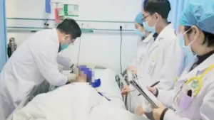 Thiếu niên 15 tuổi "gan trắng xoá" vì thường xuyên ăn món khoái khẩu nhiều người mê