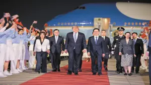 Thông điệp của Trung Quốc từ nghi thức tiếp đón Tổng thống Trump ở sân bay