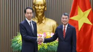 Thủ tướng Lê Minh Hưng tiếp Đại sứ Trung Quốc tại Việt Nam Hà Vĩ