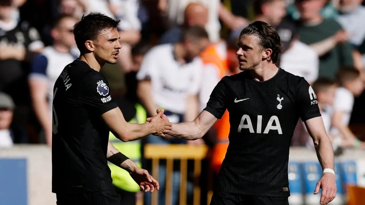 Tottenham có thể xuống hạng vì phong độ cao của West Ham