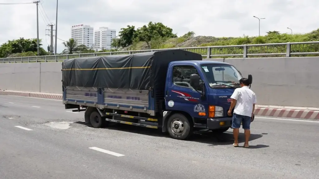 TPHCM dự kiến cấm xe tải trên 1 tấn vào nội đô cả ban ngày