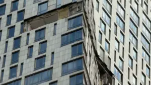 Trước ngày Chiến thắng, tòa nhà Moscow trúng UAV