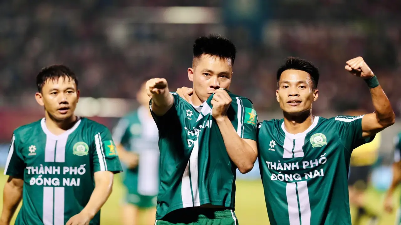 Trường Tươi Đồng Nai - Thanh Niên TP.HCM (hiệp 1) 1-0: Thanh Bình mở tỉ số