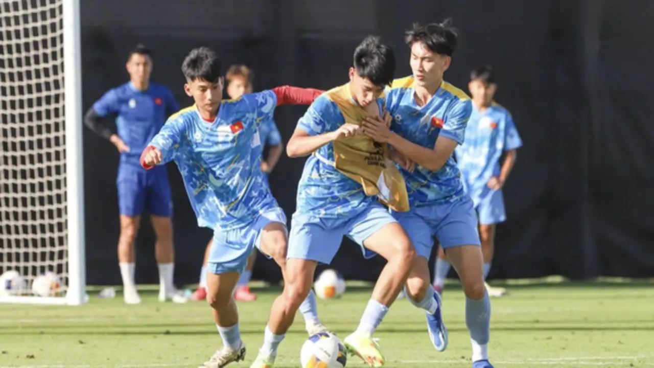 U.17 Việt Nam 0-0 U.17 Yemen: Thầy trò HLV Roland quyết thắng trận ra quân