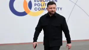 Ukraine tìm cách thoát bóng Mỹ