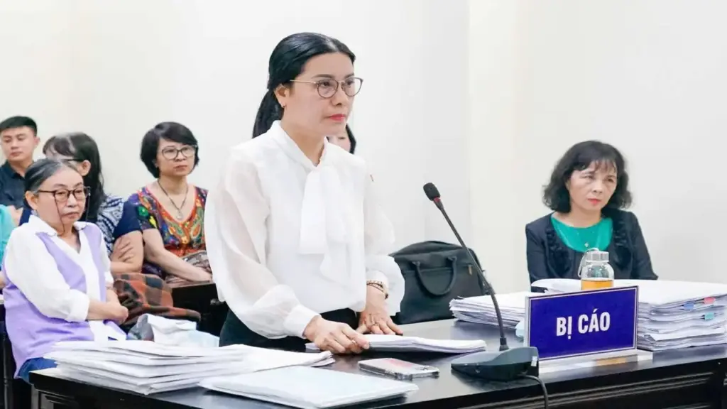 Văn bản dùng buộc tội cựu hiệu trưởng vụ 'thu sai tiền dạy thêm' bị Bộ Tư pháp kết luận trái luật