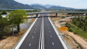 Vì sao chưa quy định bảo hành công trình giao thông 10 năm?