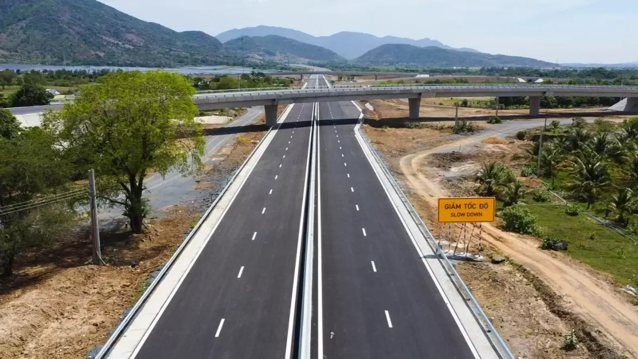Vì sao chưa quy định bảo hành công trình giao thông 10 năm?