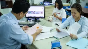 Vì sao chưa thể bỏ địa giới hành chính khi công chứng bất động sản?