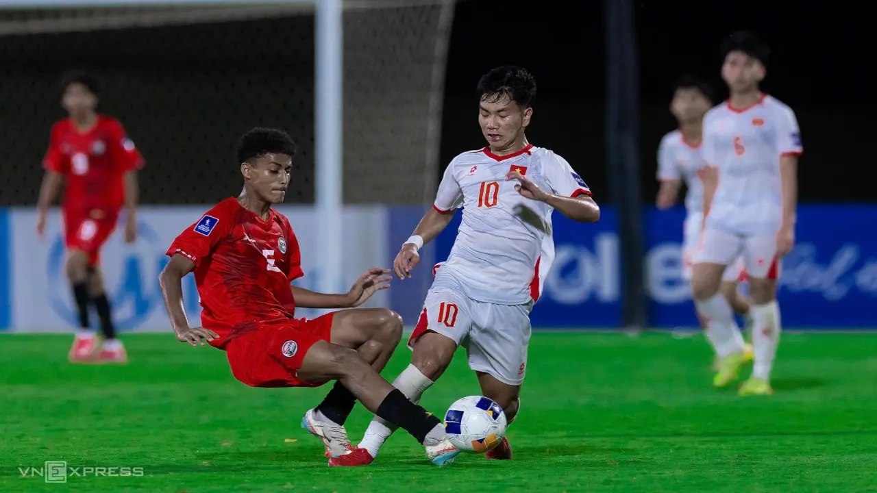 Việt Nam phá dớp trước bóng đá Tây Á ở giải U17