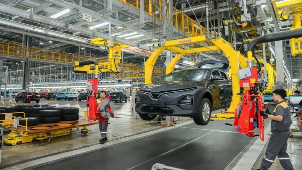 VinFast nói về kế hoạch tái cấu trúc: Giảm áp lực nợ, kỳ vọng năm 2027 có lãi