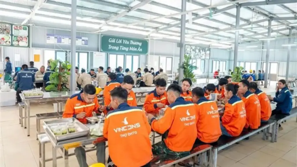 Vingroup tuyển 20.000 nhân sự tại Hà Nội, cam kết thu nhập vượt trội