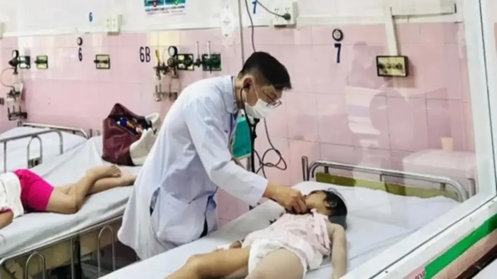 Vụ hơn 100 học sinh ngộ độc thực phẩm ở Tp.HCM: Tìm ra "thủ phạm" gây bệnh