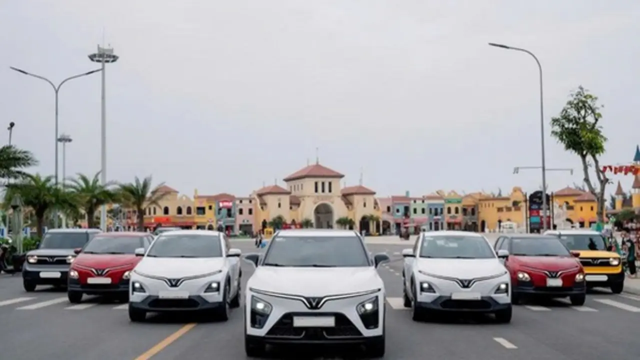 Xe điện "áp đảo" bảng xếp hạng bán chạy tại thị trường ô tô Việt